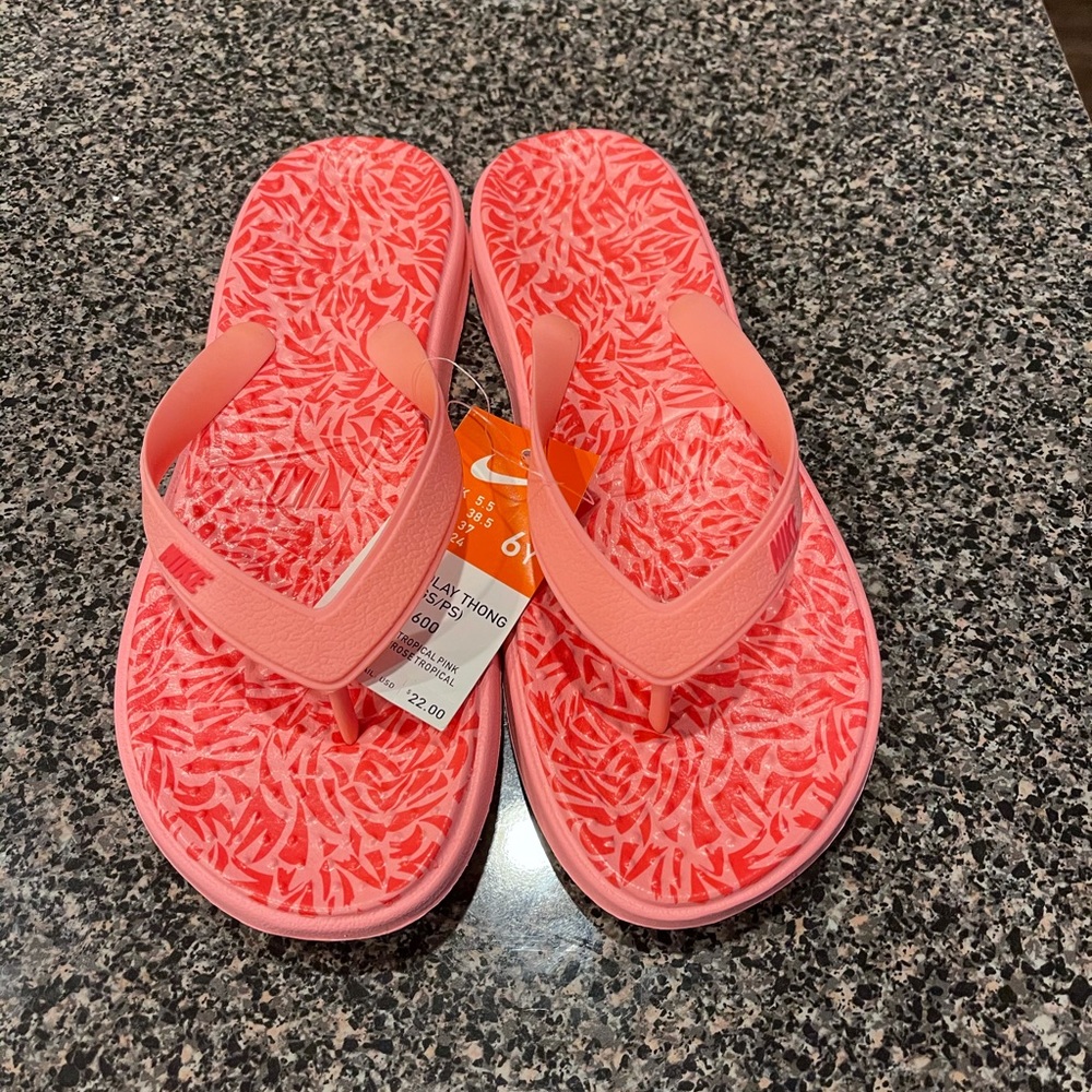 Nike flops flops